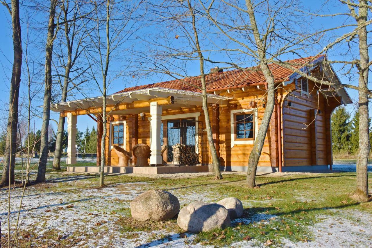 Meku Vila Degučiai Exteriér fotografie