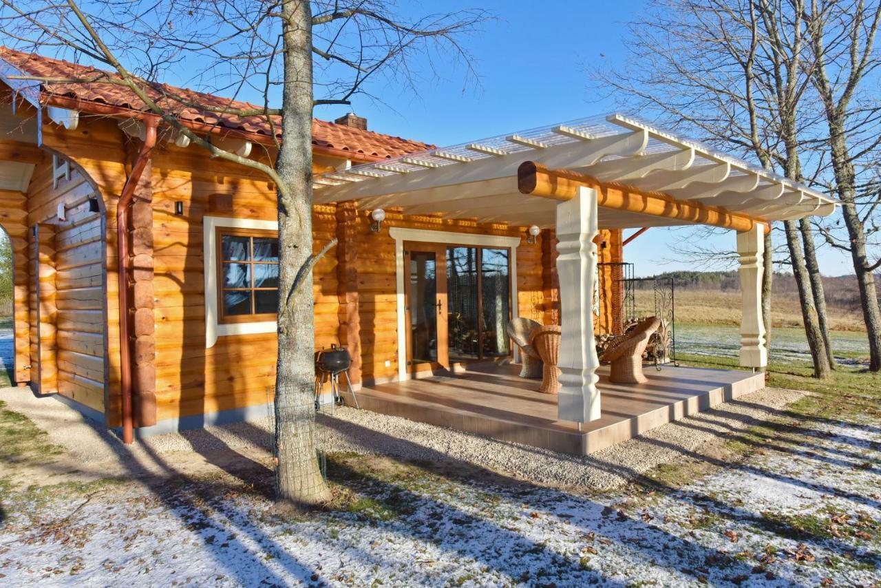 Meku Vila Degučiai Exteriér fotografie